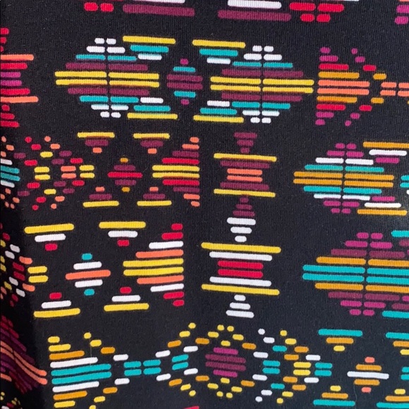 Lularoe Lynnae - Picture 2 of 2